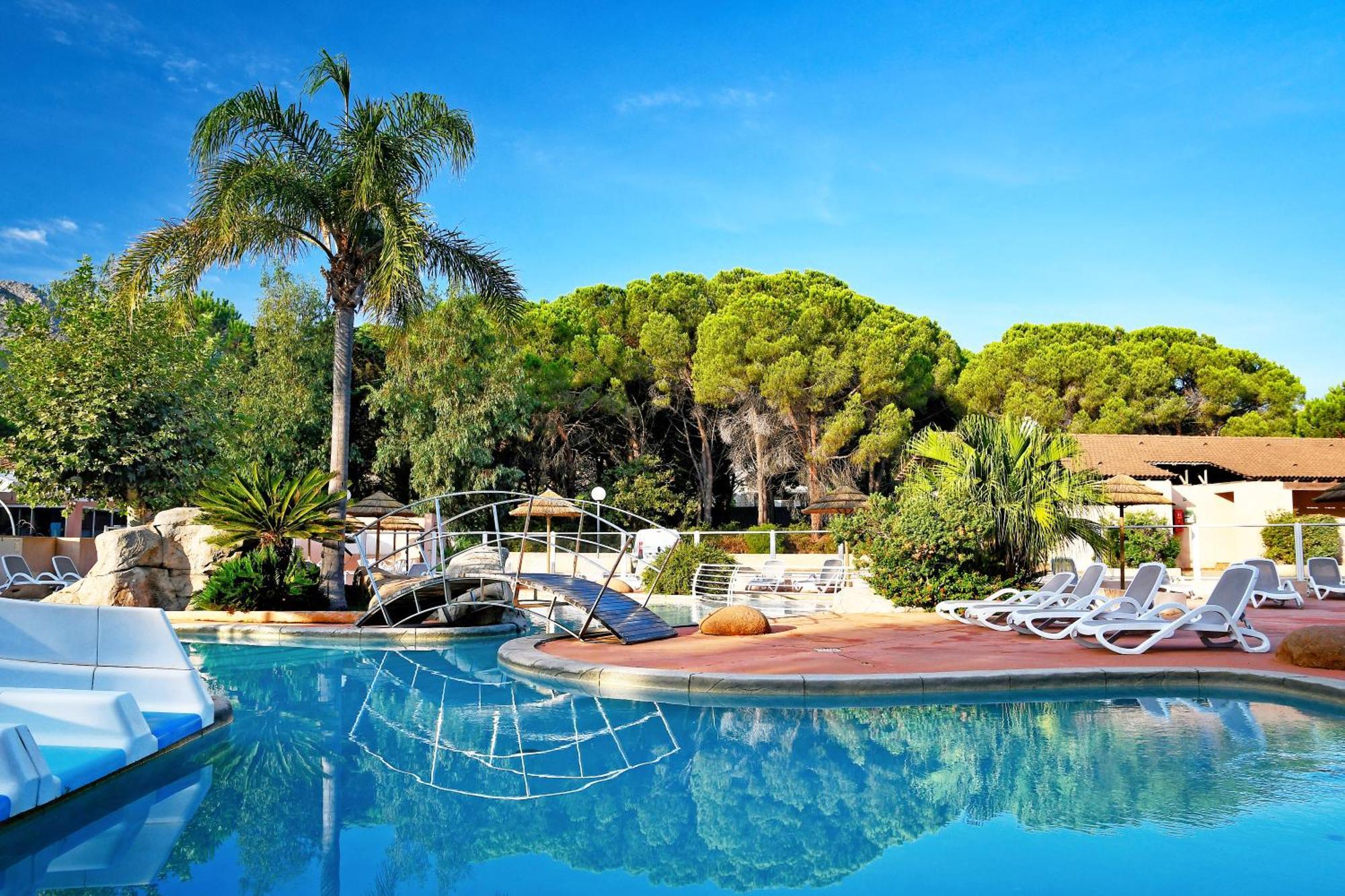 Camping Les Castors Calvi  Exterior foto